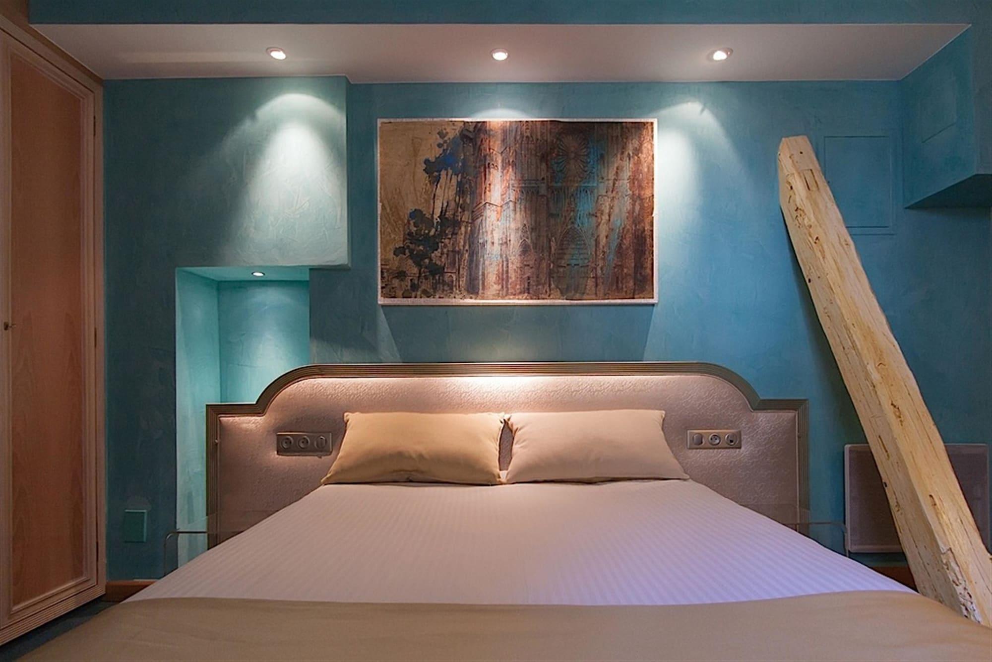 Hotel Cathedrale 4*